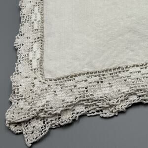 VTG Linen Embroidered Dinner Napkins Set 10 Beige Crochet Lace Trim Cottagecore